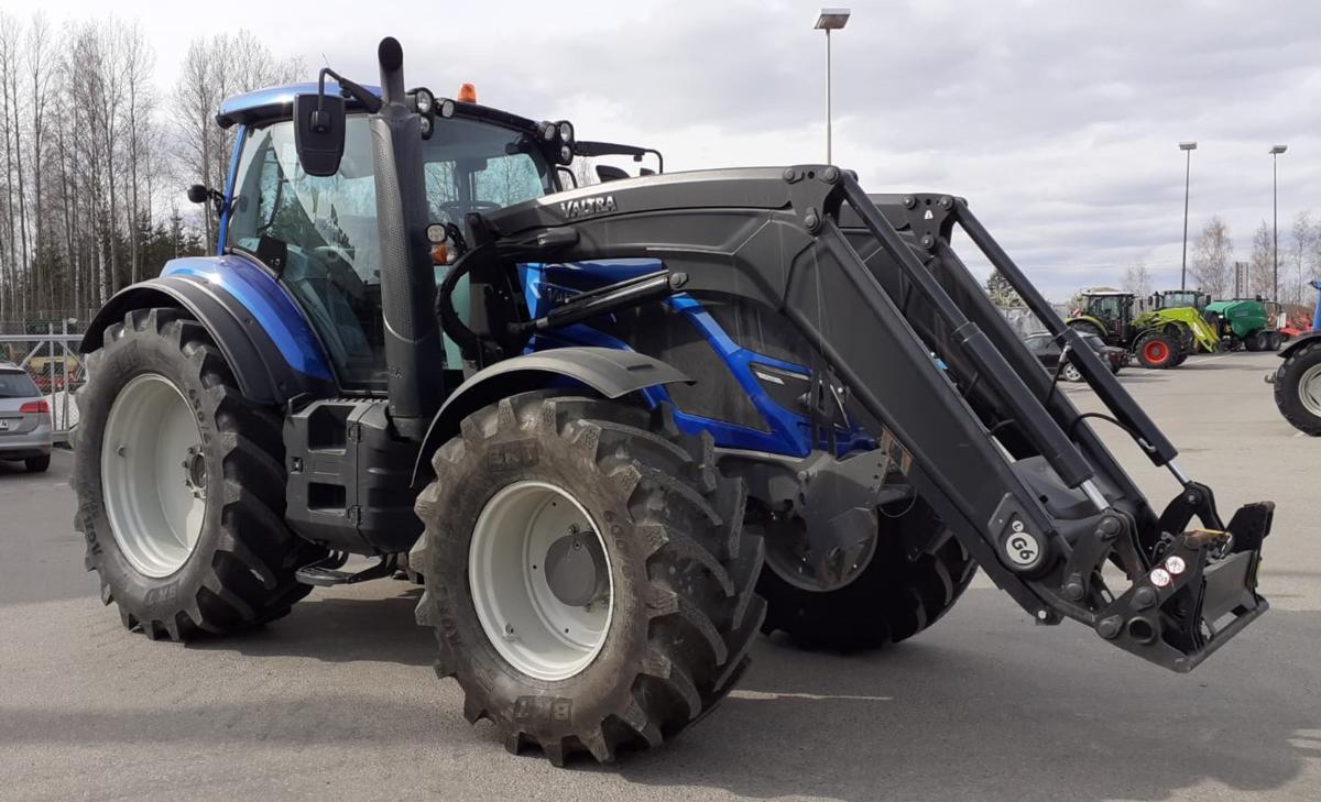 Valtra T144 Versu Smarttouch