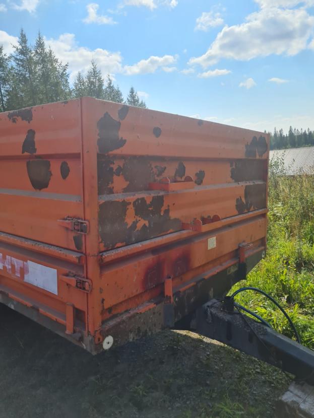Tuhti M100