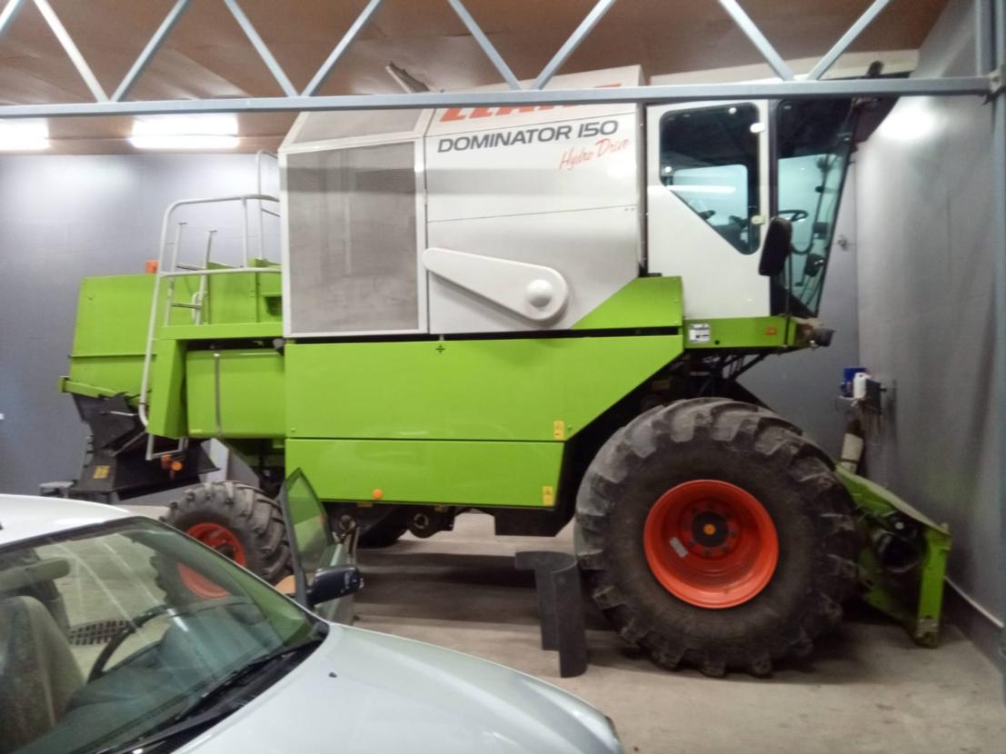 Claas Dominator 150 Hydro