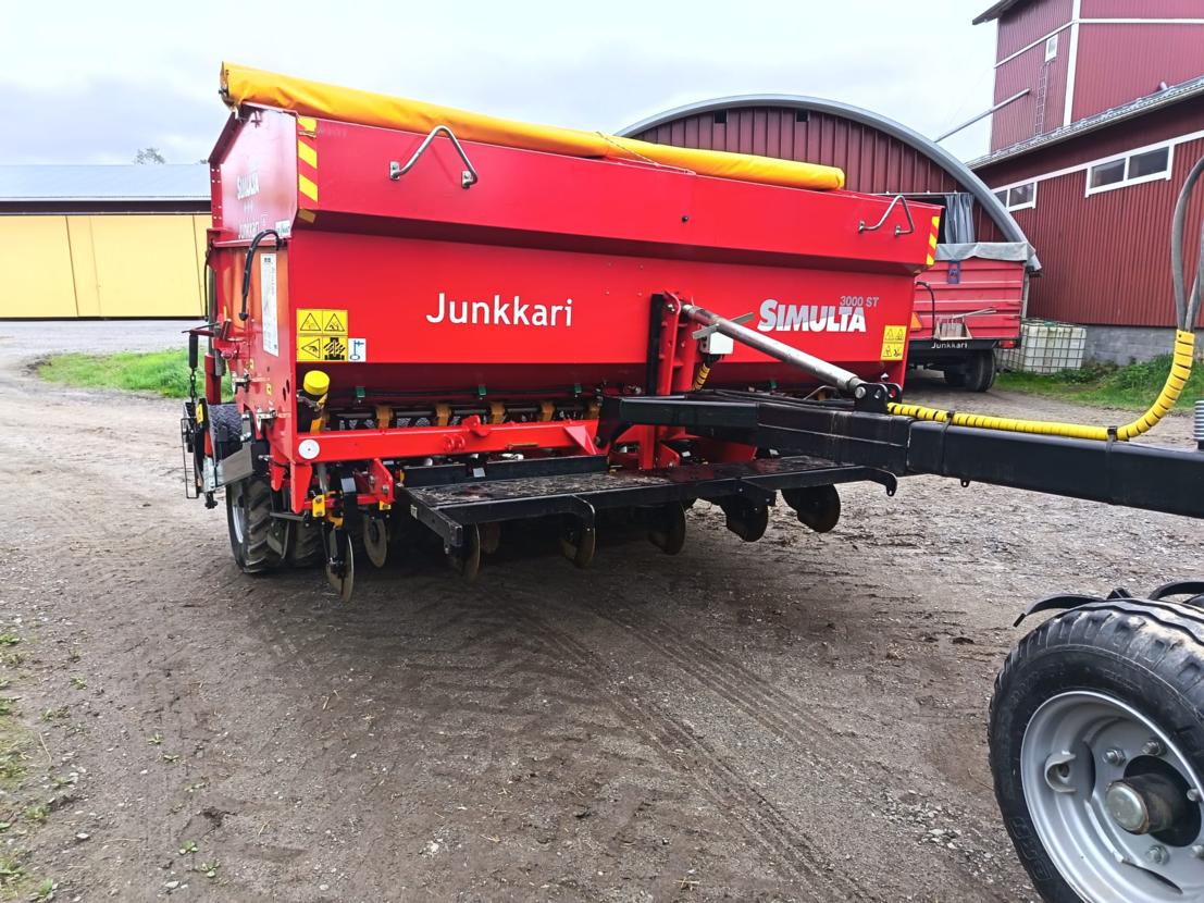 Junkkari Simulta St3000