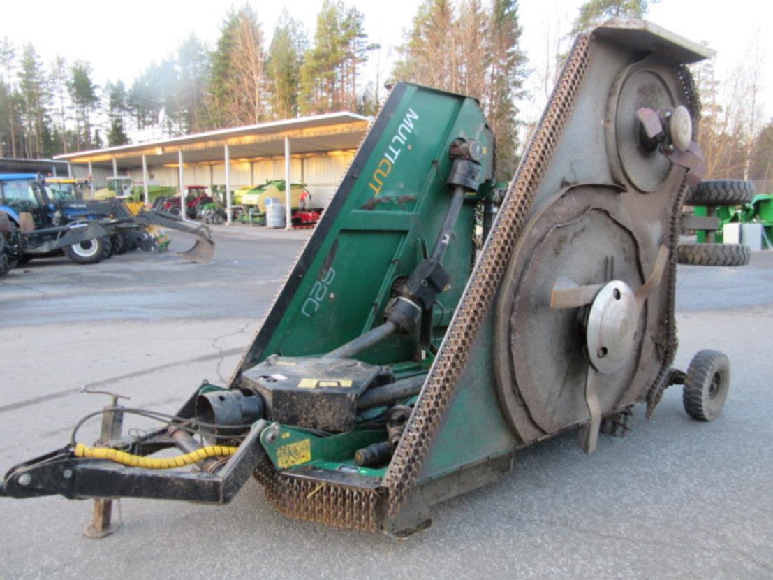 Kesanto-ja Olkimurskaimet Multicut 620