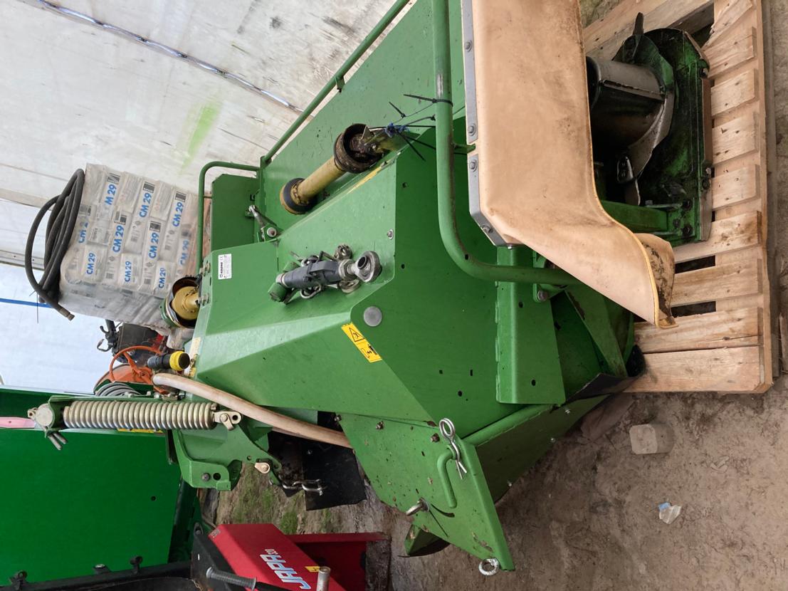 Krone 320 Etukone