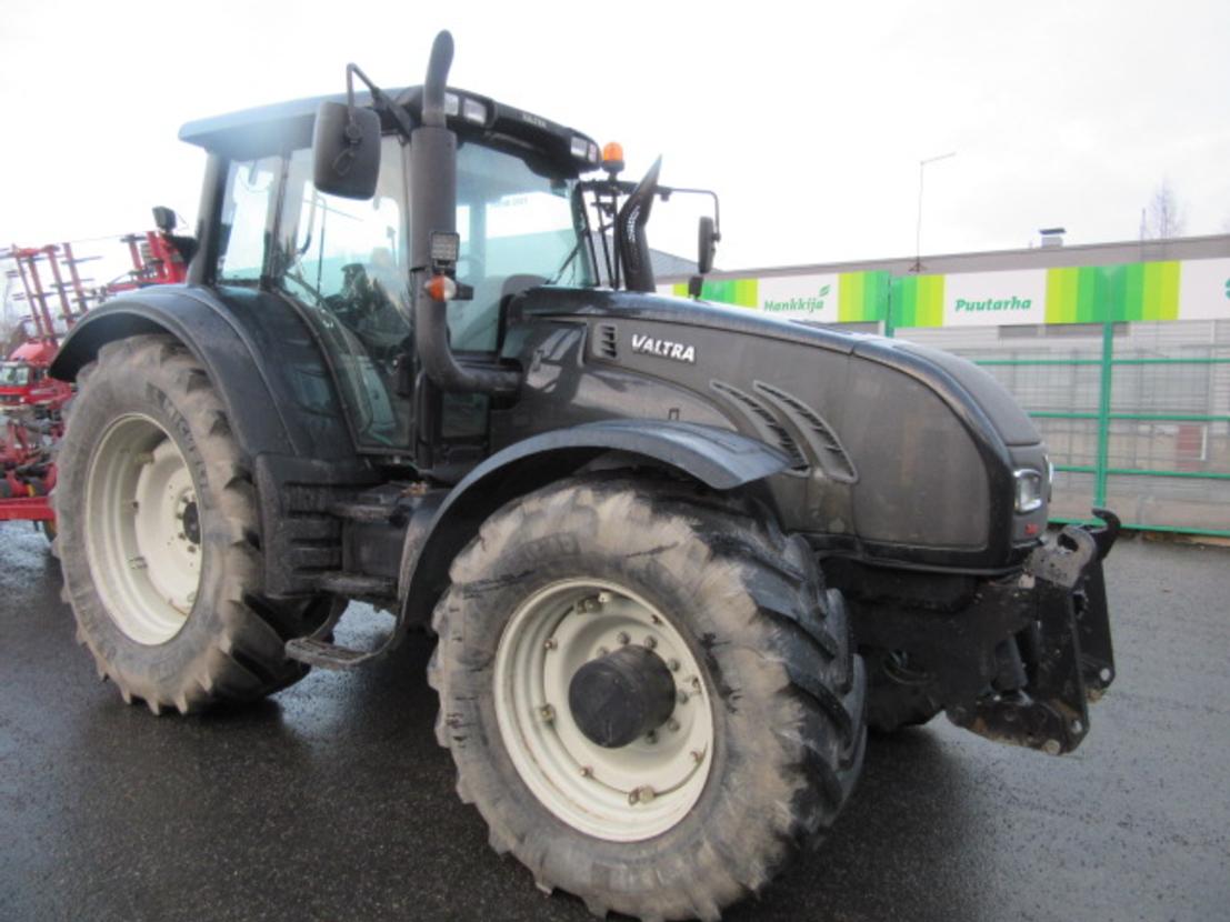 Valtra 202 Direct+etunostolaite
