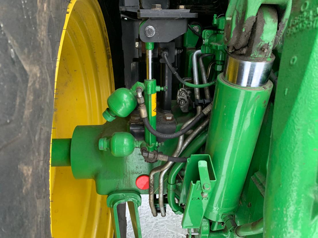 John Deere 6150r