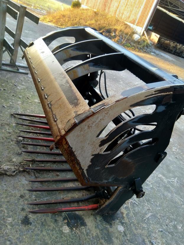Kuormaus Ja Kaivuulaitt. Quicke Silocut 150