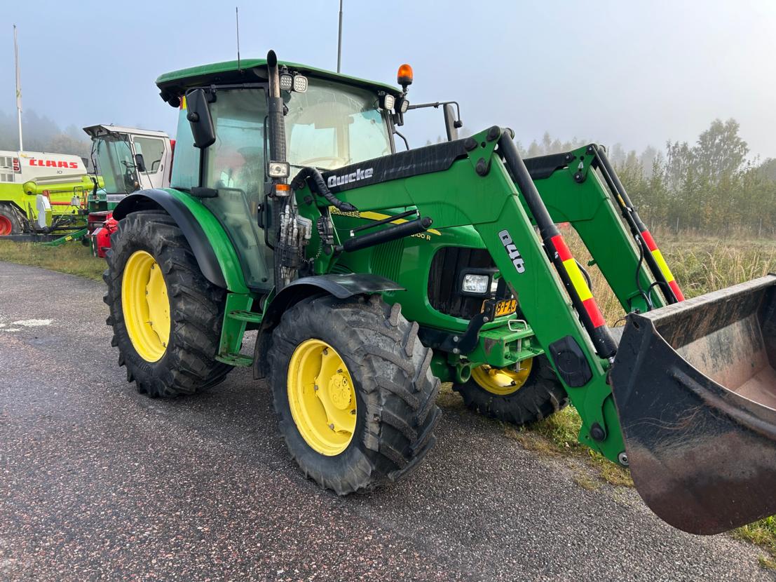 John Deere 5100r