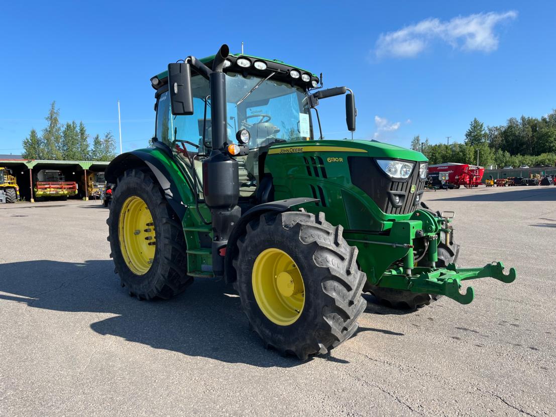 John Deere 6130r Traktori