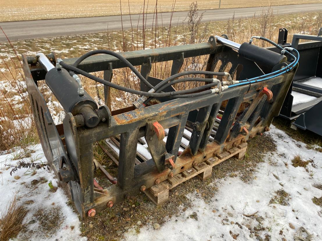 Rehunkäsittely Quicke Silocut 150