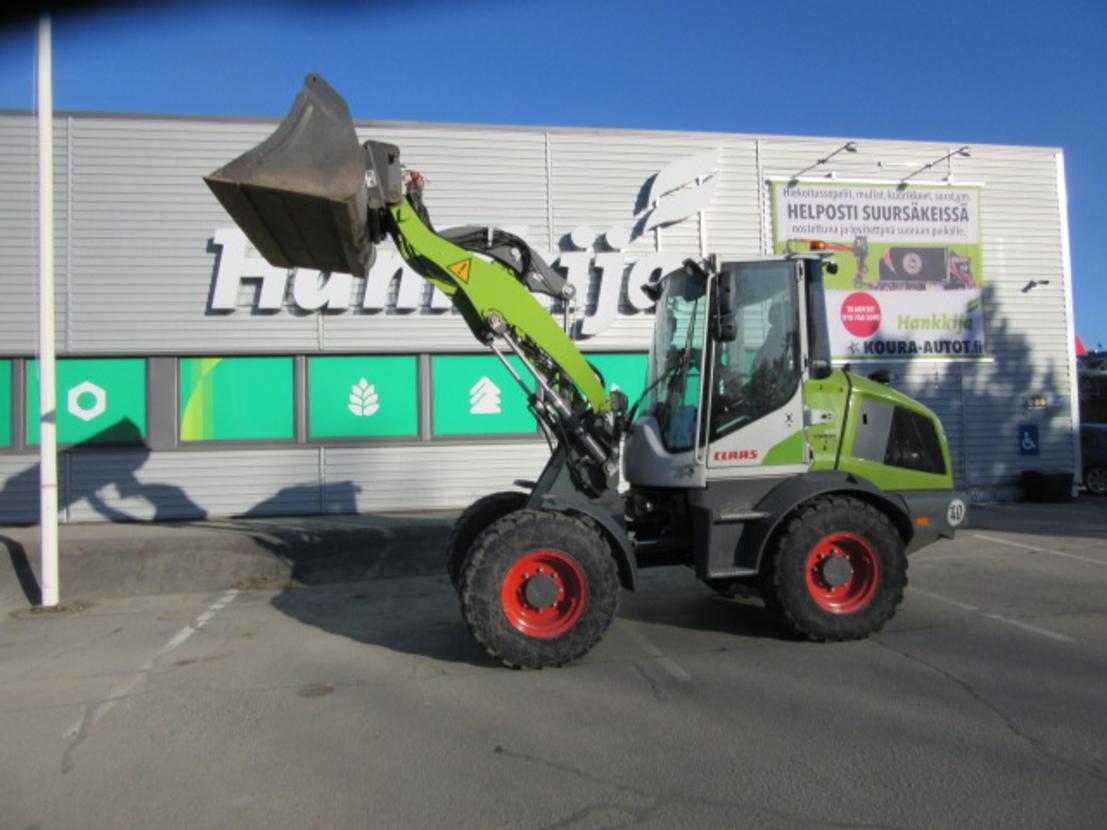 Kuormaus Ja Kaivuulaitt. Claas 537 Sinus Torion
