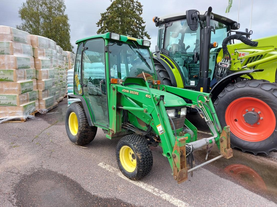 John Deere 4110