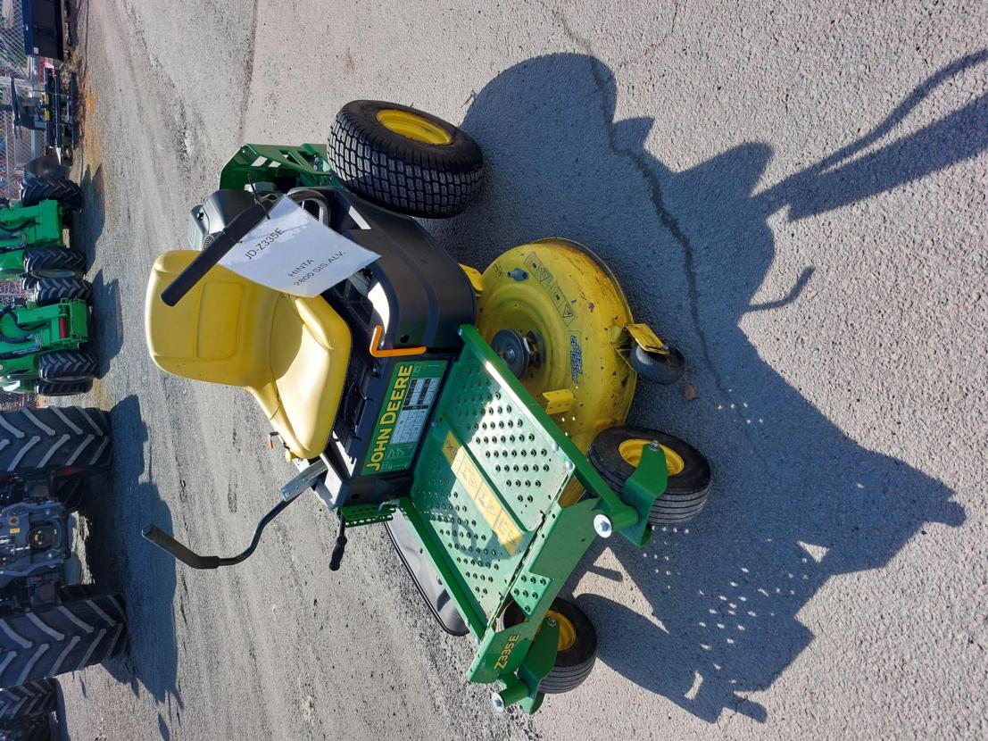 John Deere Z335e Sauvaohjattu