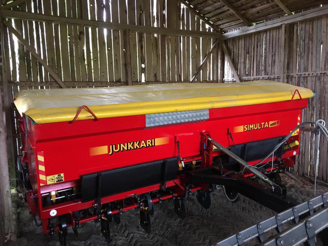 Junkkari Simulta 4000 St