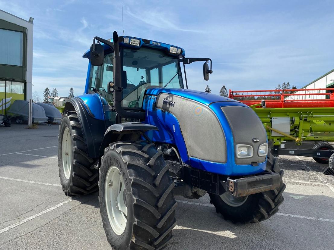 Valtra M120