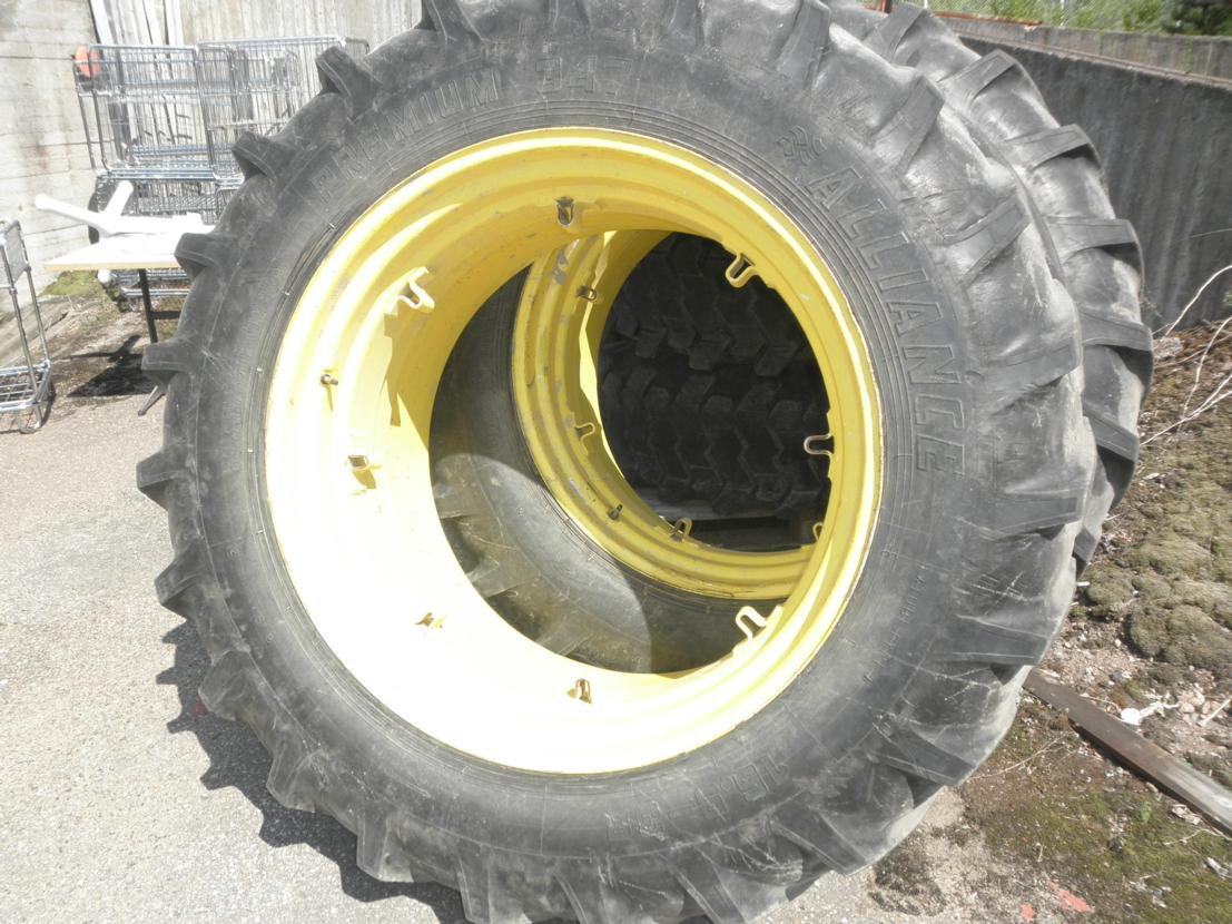 Levikepyörät 420/85x38