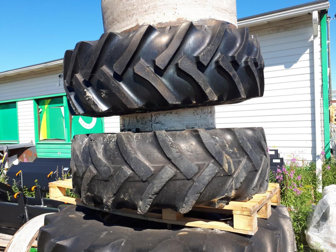 Levikepyörät 16,9xr28 Paripyörät