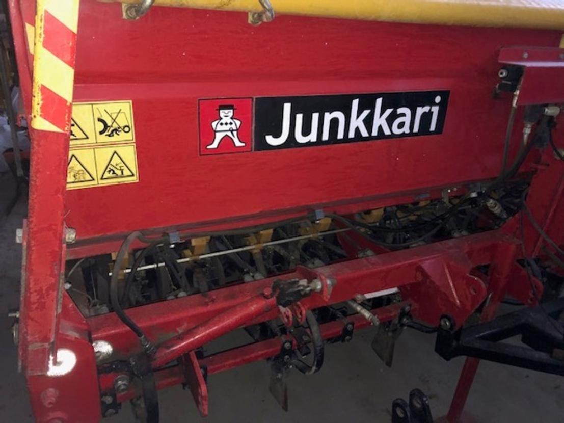 Junkkari Simulta 3000t