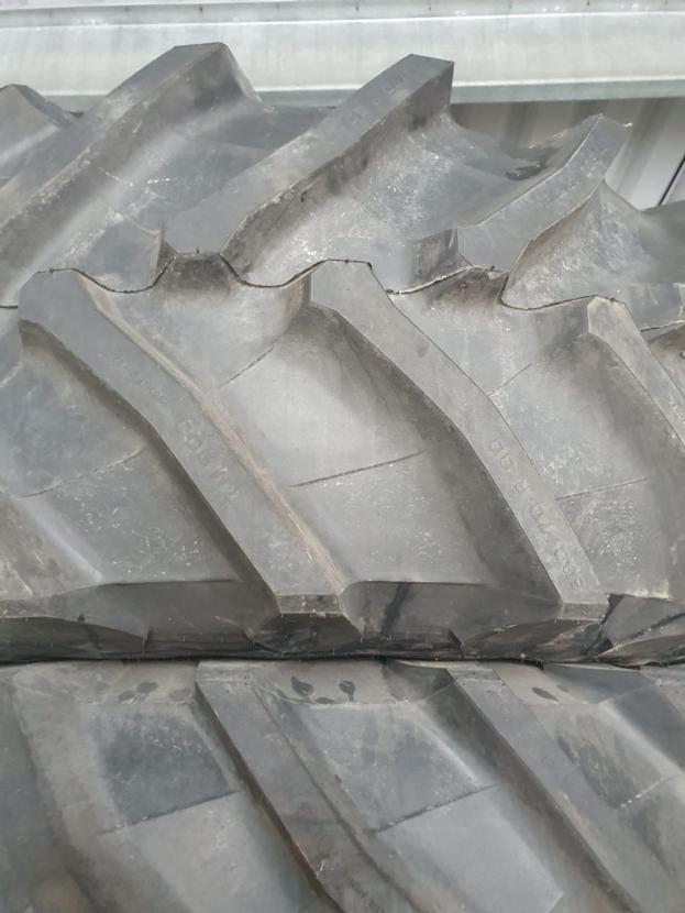 Traktorivarusteet Trelleborg 600/70r30
