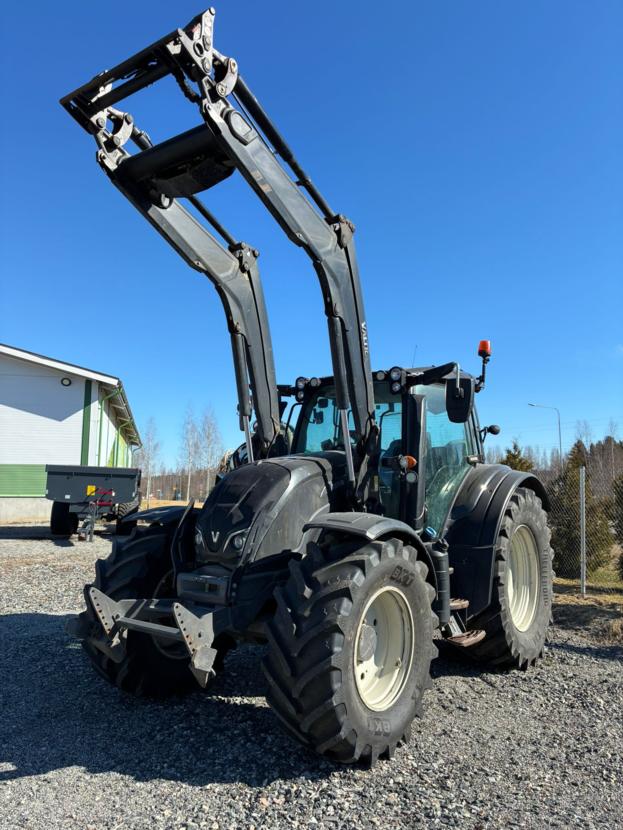 Valtra N174 Versu Smartouch