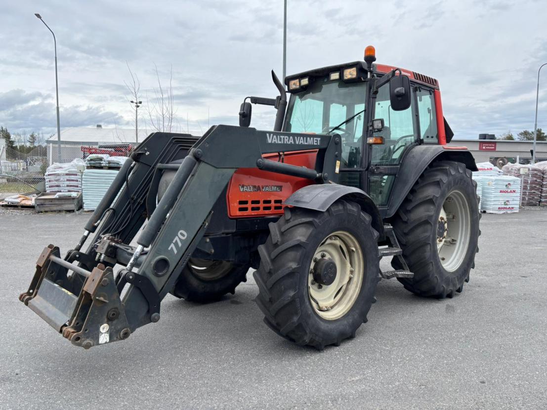 Valtra 6850 Hitech