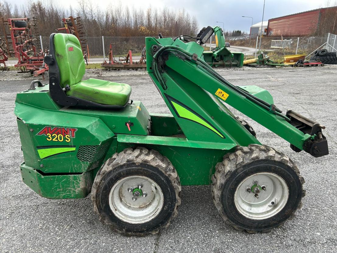 Avant 320s