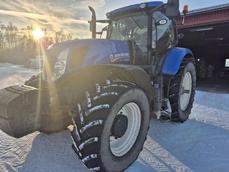NEW HOLLAND T7.235