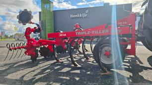 MUU MERKKI HE-VA TRIPPLE TILLER AIRY