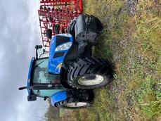 NEW HOLLAND T7060
