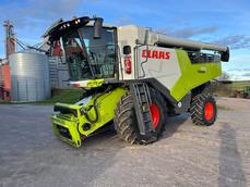 CLAAS TRION B720