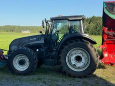 VALTRA T202D