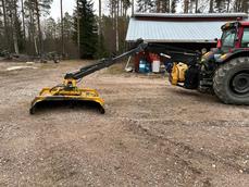 MUUT NURMITYÖKONEET MC CONNEL