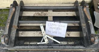 TRAKTORIVARUSTEET CLAAS-VOLVO ADAPTERI