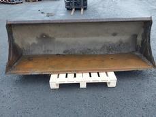 TRAKTORIVARUSTEET QUICKE YLEISKAUHA 240