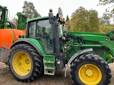 JOHN DEERE 6115M